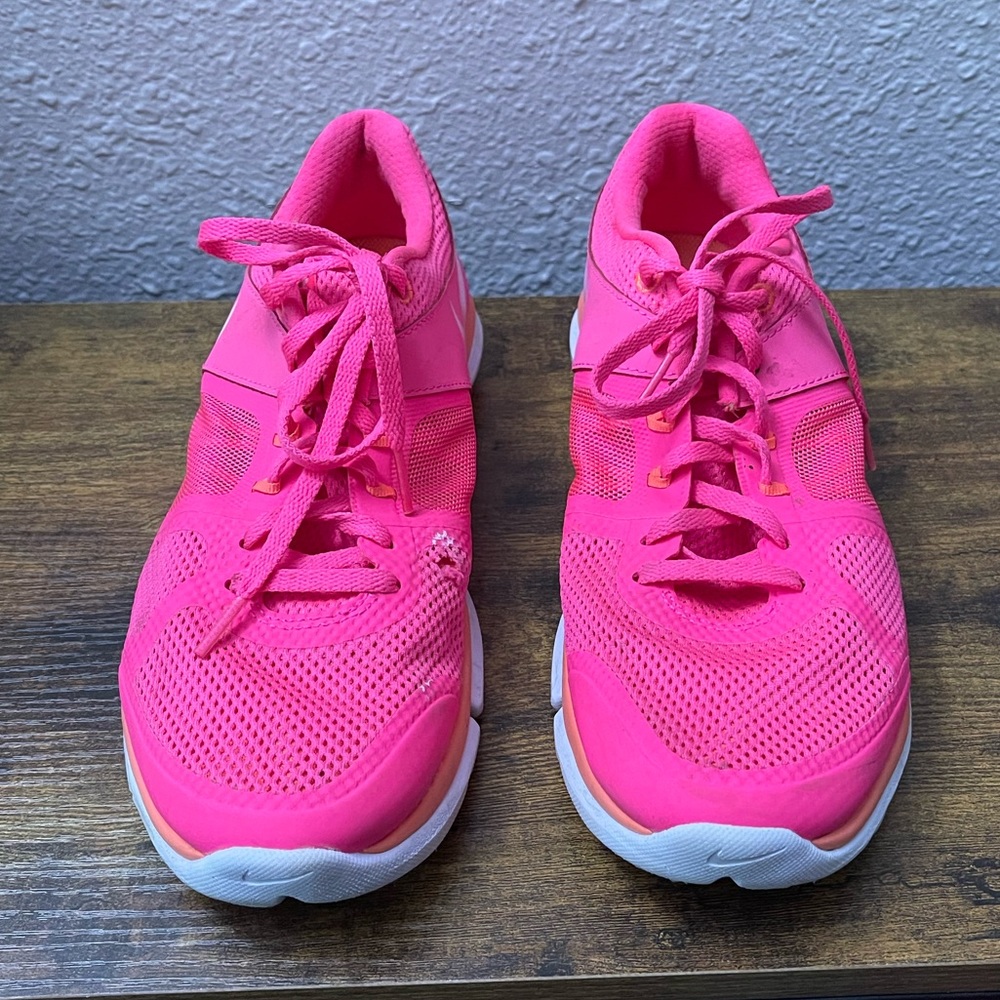 Nike Tennis shoes